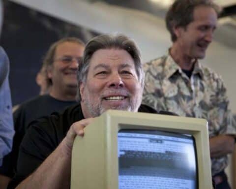 Steve Wozniak mit Computer