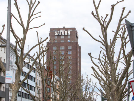 Hansahochhaus in Köln - Saturn-Gründer