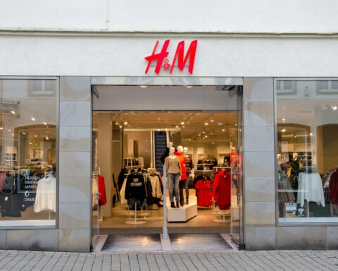 Der H&M-Gründer im Rampenlicht: hinter den Kulissen des Modegiganten